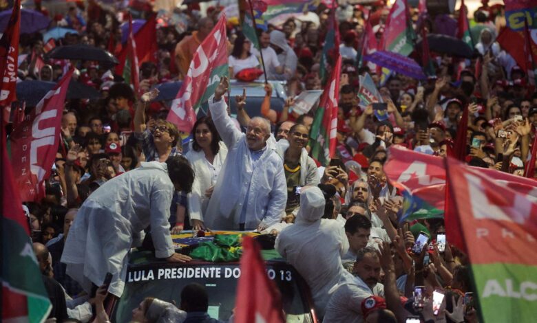 Lula y Michelle Bolsonaro apuran las horas para conseguir votos en Minas Gerais, indispensable para ganar