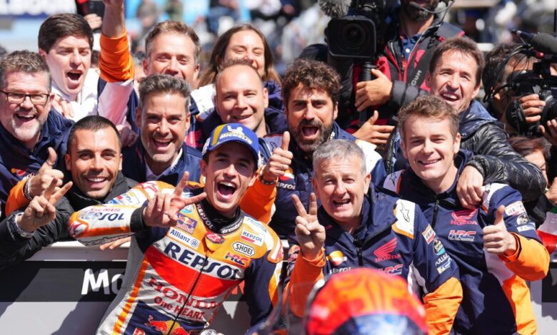 Marc Márquez, 'desatado' para celebrar su segundo puesto en Australia