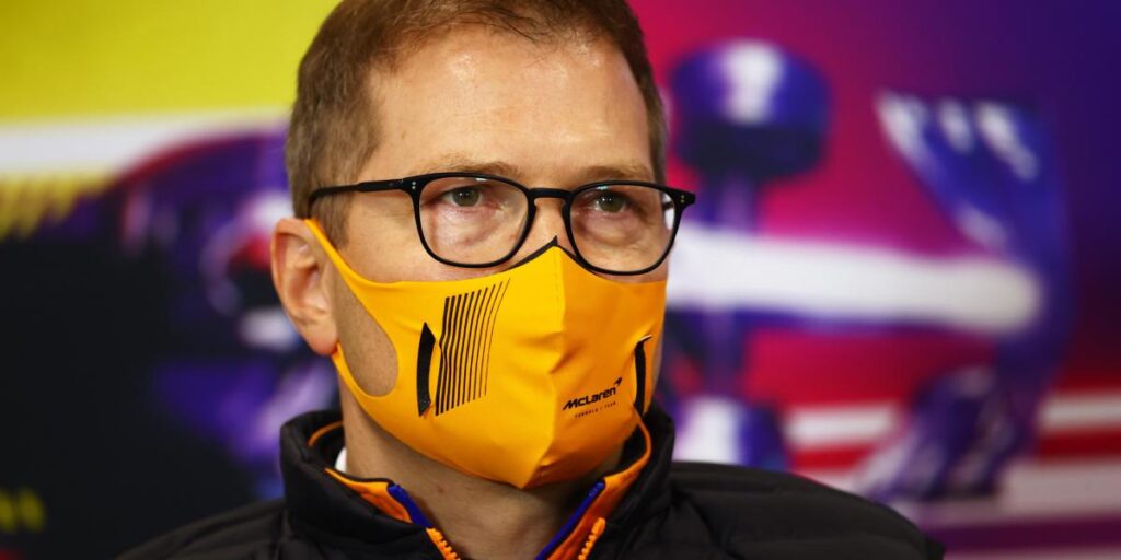 McLaren tira de ironía contra Red Bull y añade más leña al fuego