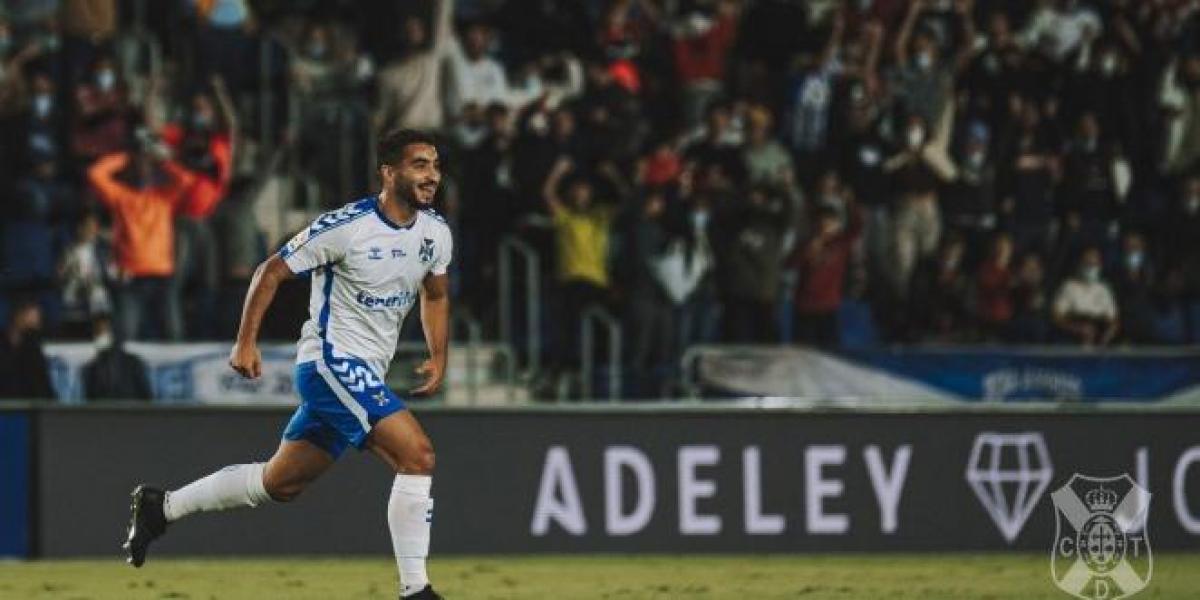 Mellot, blanquiazul hasta 2025