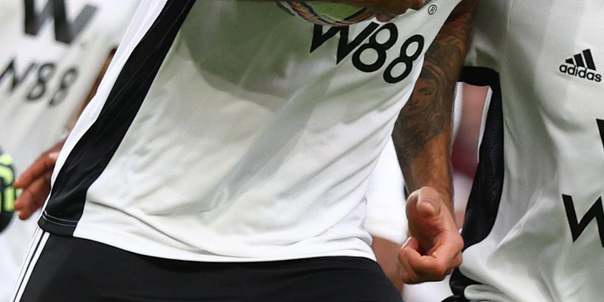 Mitrovic deja en tablas el duelo de ascendidos