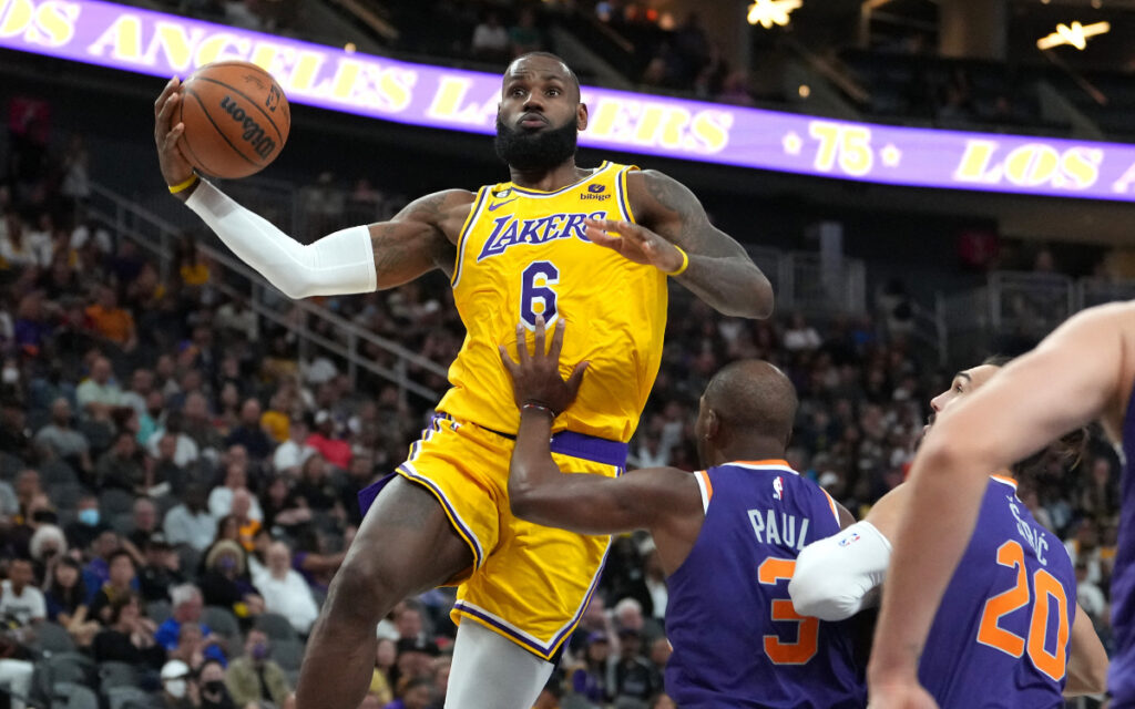 NBA: LeBron James, 'El Rey' con el salario más alto en 2022 | Video