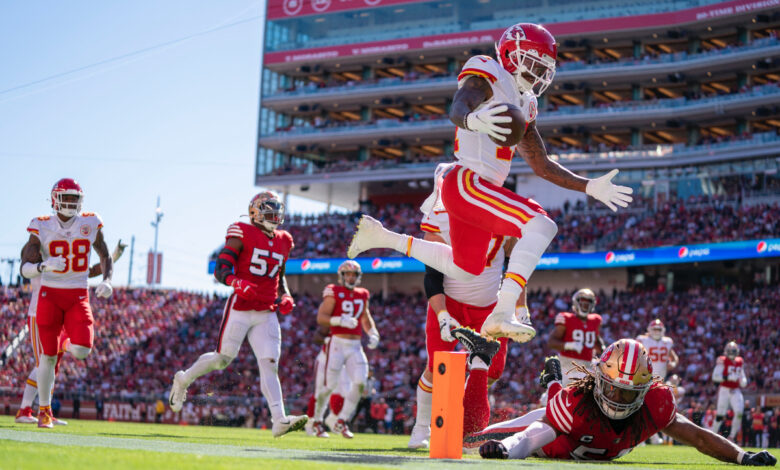 NFL: Kansas City apalea a 49ers de San Franciso | Video