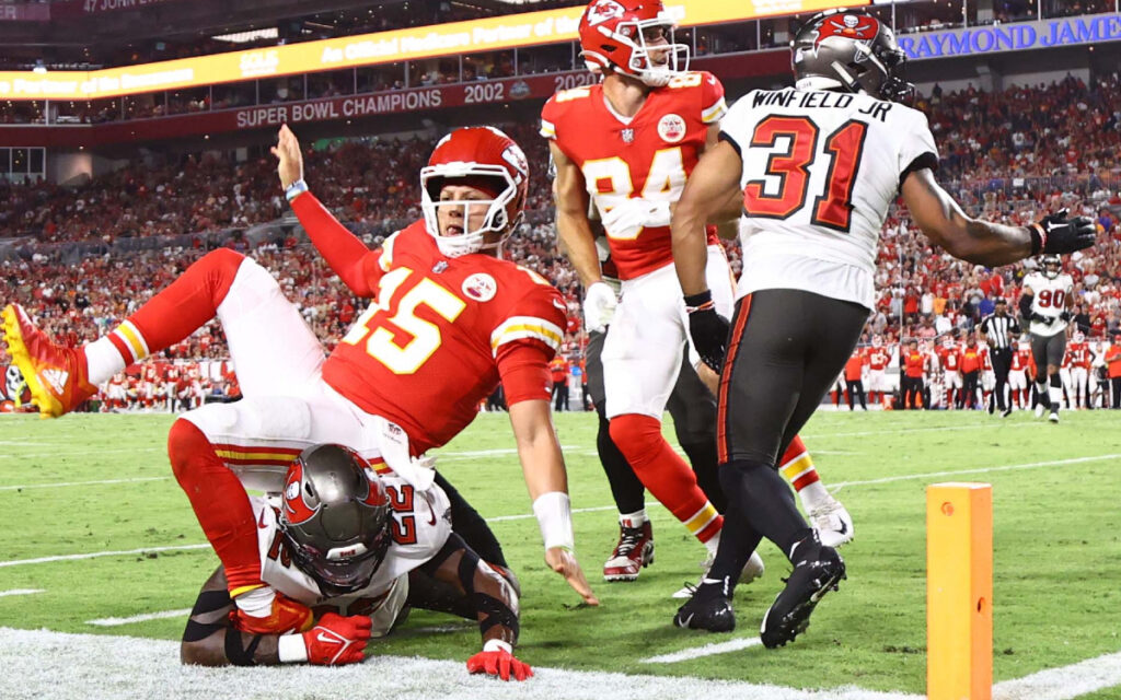 NFL: Mahomes vence a Brady en la revancha del SuperBowl LV | Video