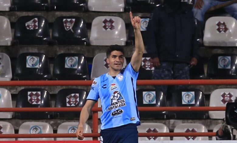 Nicolás Ibáñez pone al Pachuca cerca de la final del Apertura