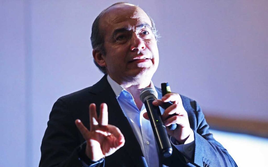 Niega Calderón investigación en su contra