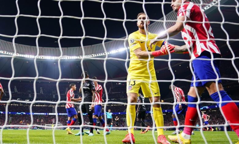 Oblak: "Es muy cruel, lo siento por la afición"