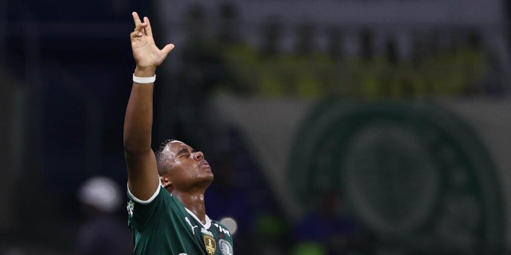 Palmeiras se pasea y es más líder