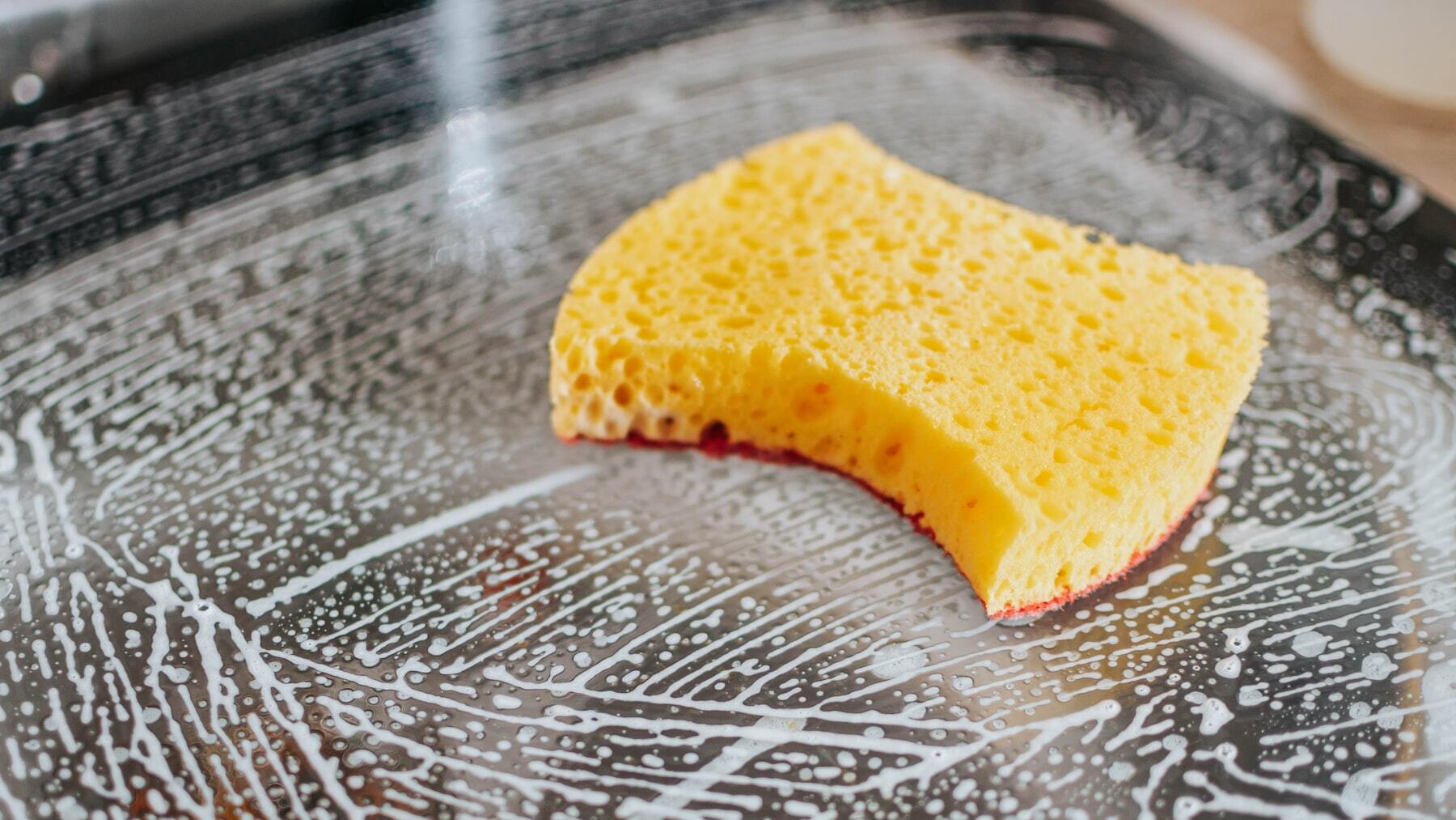 Para esto sirven las pastillas de lavavajillas: 5 trucazos para casa