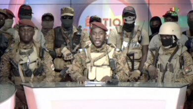 Partidarios del golpe de Estado en Burkina Faso atacan la Embajada de Francia en Uagadugú