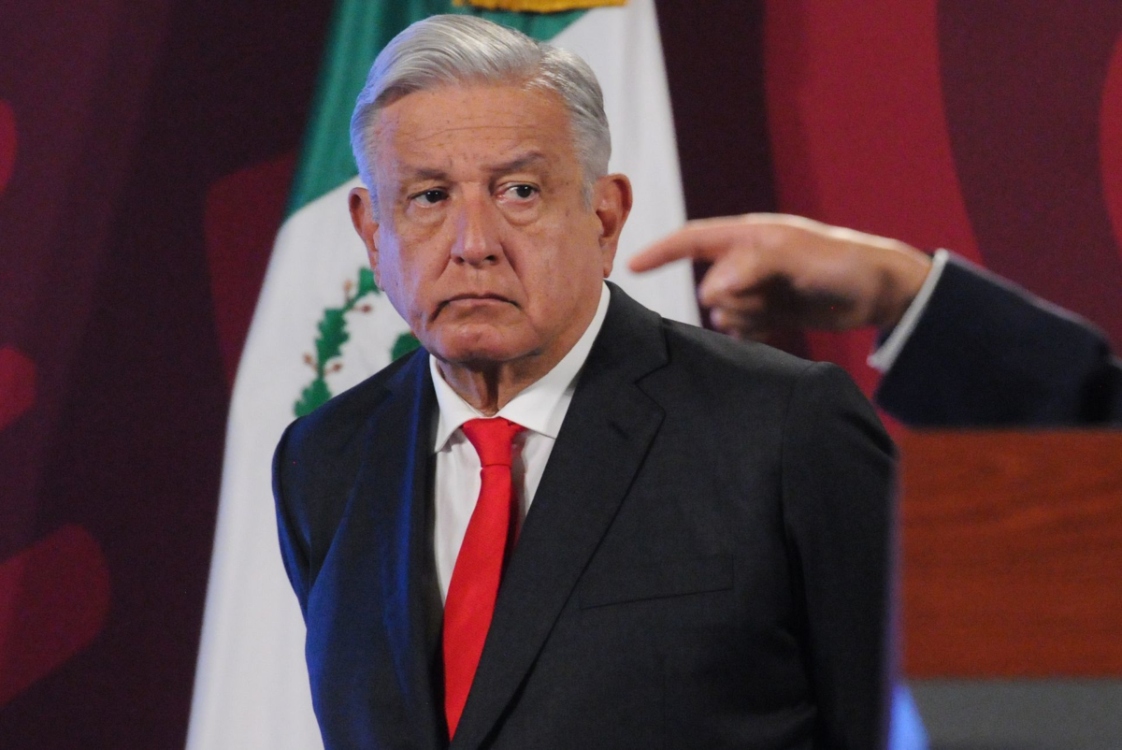 “Politiquería”, críticas al titular de Sedena por no comparecer: AMLO