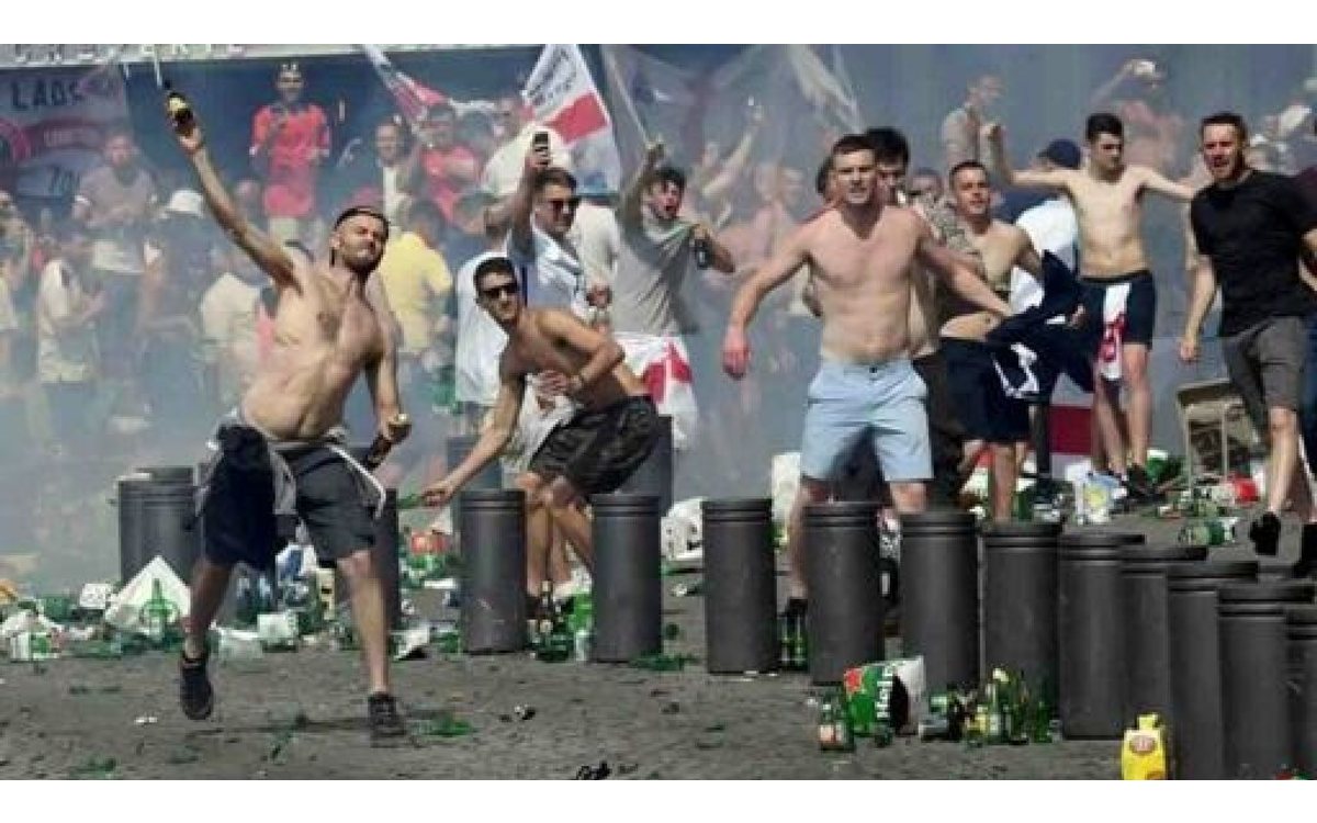 Qatar 2022: Prohíben a más de 1300 hooligans asistir al Mundial