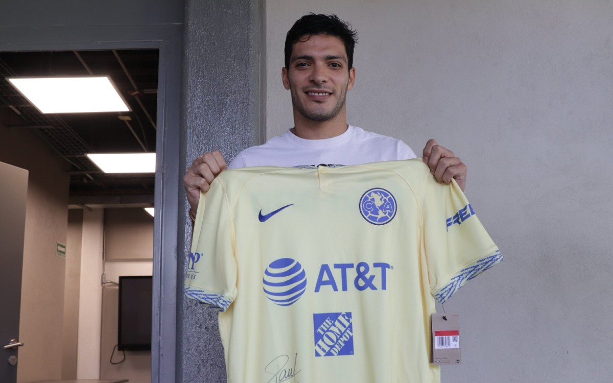 Raúl Jiménez anhela regresar al América | Video