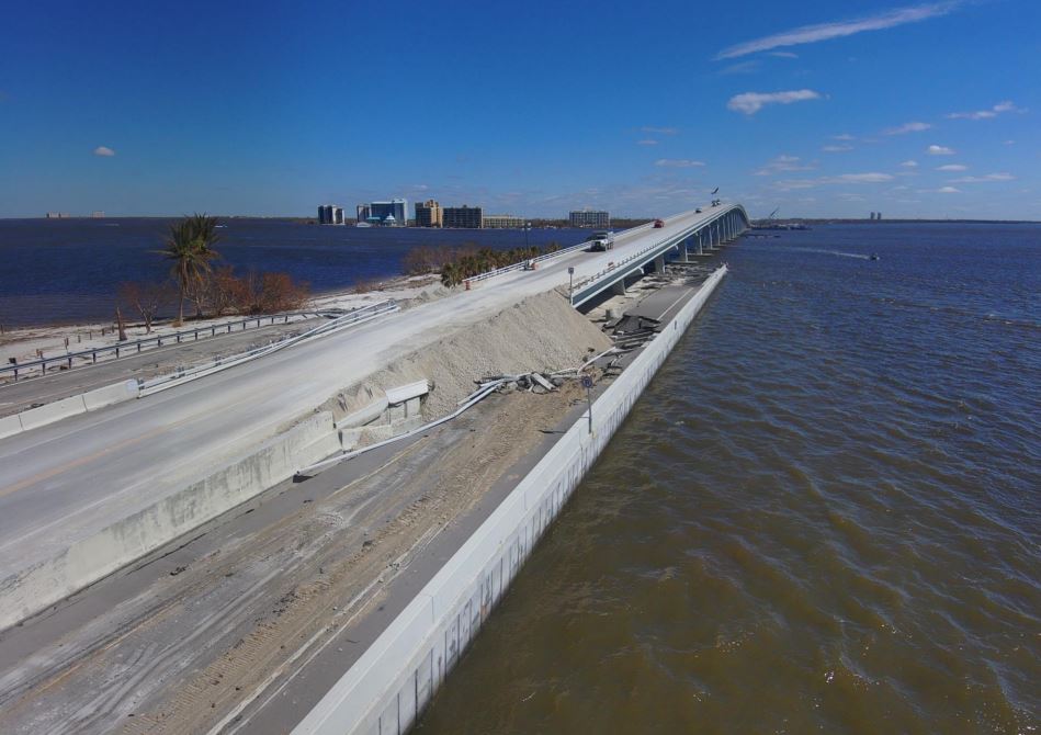 Reabren el paso por el puente de Sanibel