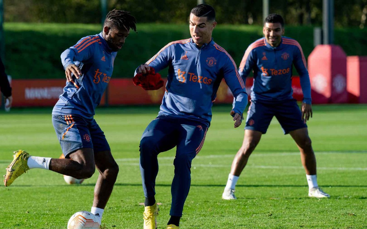 Regresa Cristiano Ronaldo a los entrenamientos del Manchester United tras ser apartado del equipo | Video