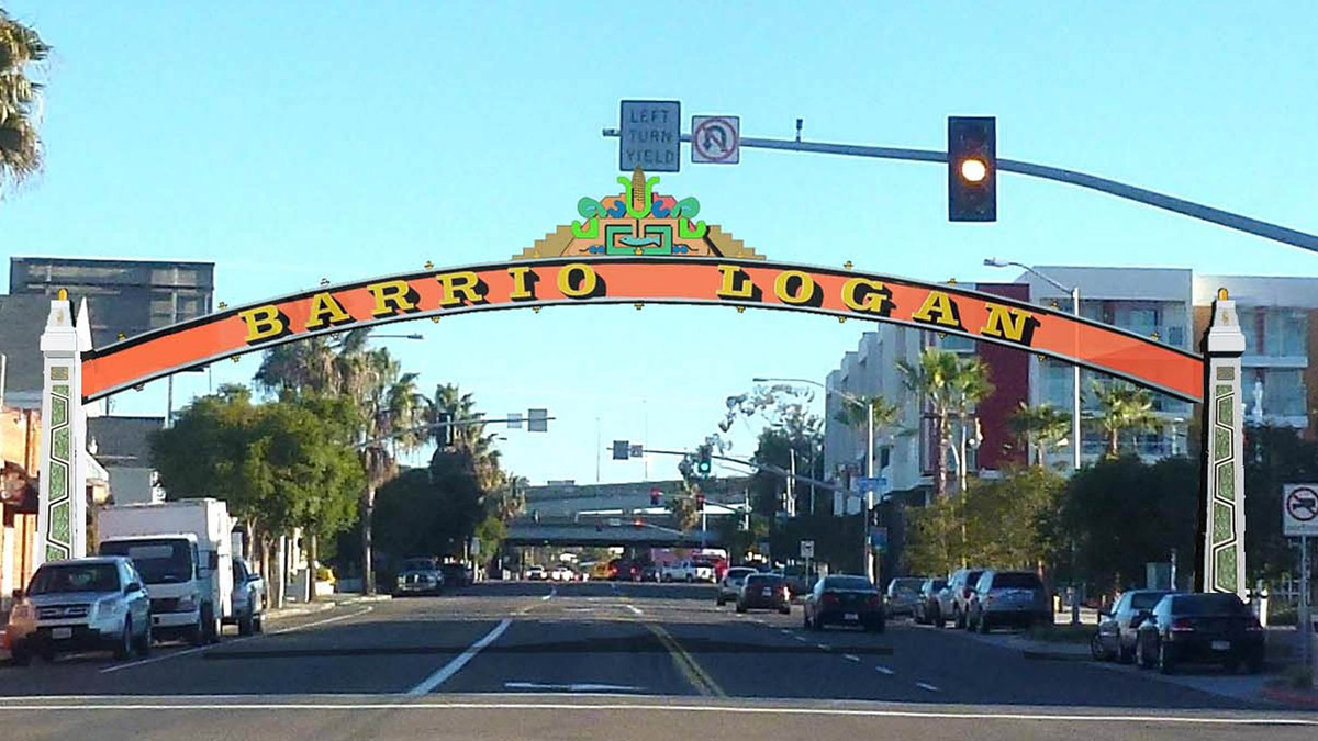 Residentes de Barrio Logan temen por su salud tras olores fétidos supuestamente de una fábrica
