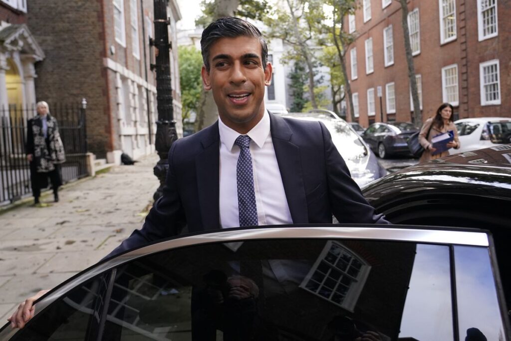 Rishi Sunak será el nuevo primer ministro del Reino Unido tras ganar las primarias del Partido Conservador