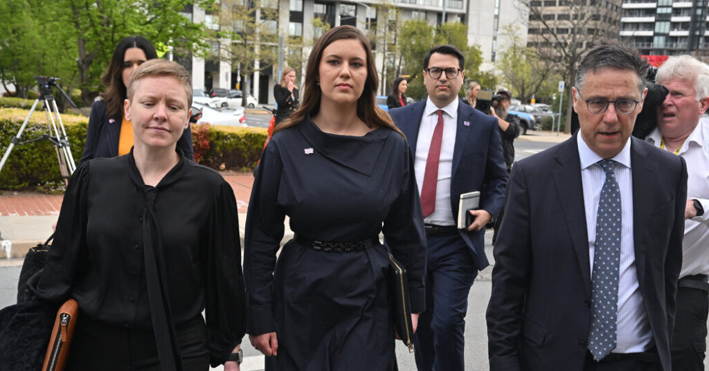 Se abre juicio para Bruce Lehrmann, hombre acusado de violación en el Parlamento de Australia