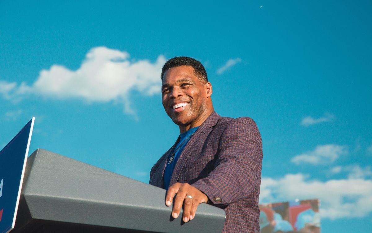 Senador antiabortista de EU presionó a mujer a abortar, según acusaciones