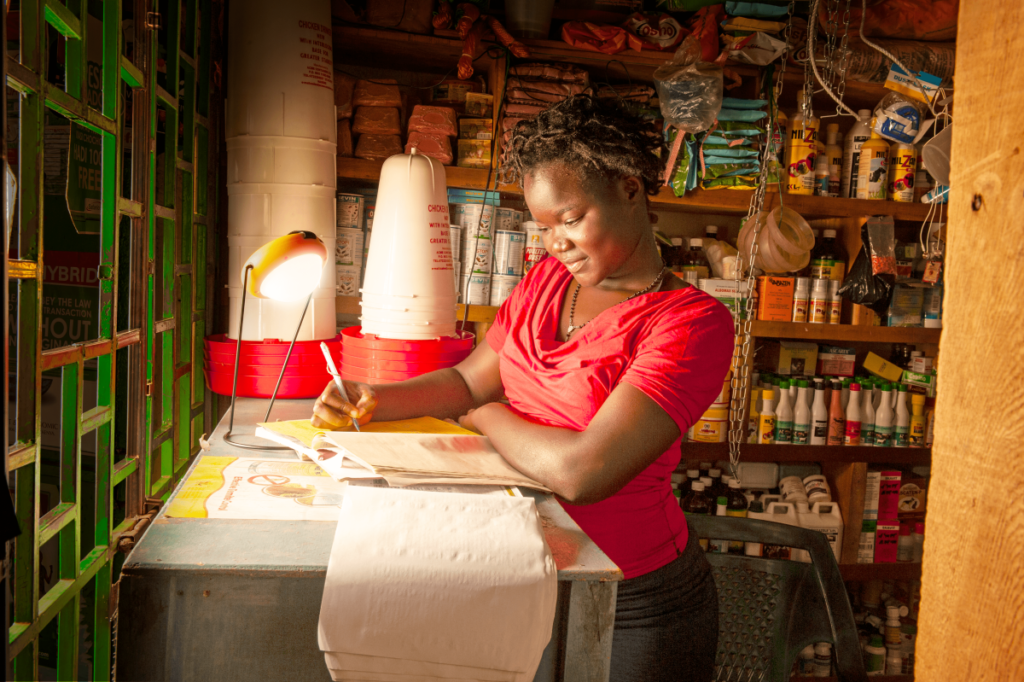 Siete scaleups acaparan más del 70% de los fondos para las empresas de Solar PayGo de África