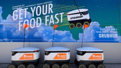 Starship se asocia con Grubhub para llevar bots de acera a las universidades