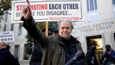 Steve Bannon, exasesor de Trump, es condenado a cuatro meses en prisión por desacato al Congreso