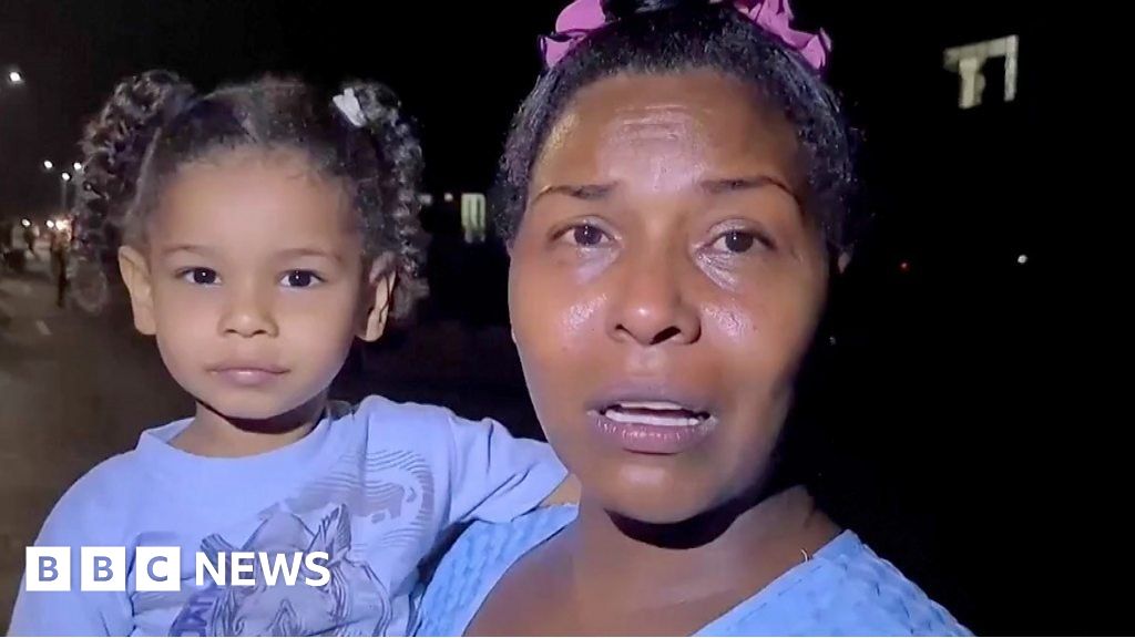 Storm Ian: Protestas mientras la capital de Cuba, La Habana, permanece en la oscuridad