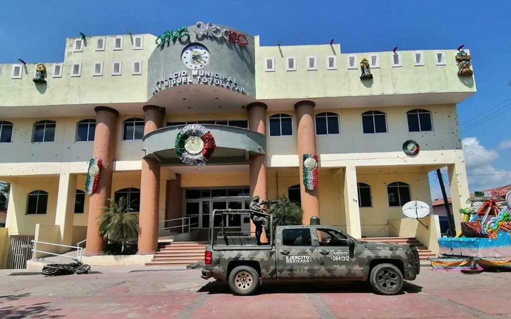 Suman 20 muertos en Totolapan; atribuyen disputa entre 'Los Tequileros' y 'La Familia'