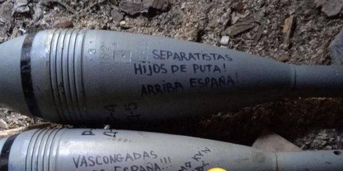 Ultras del Dínamo Kiev pintan proyectiles con mensajes contra el pueblo vasco