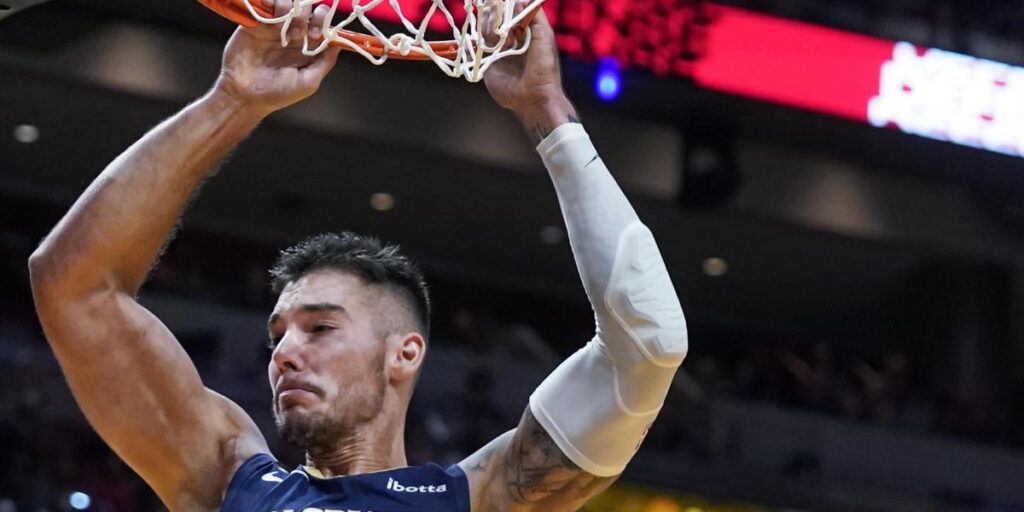 Un enorme Willy Hernangómez da otro aviso a su entrenador