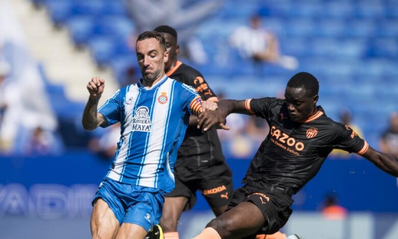 Un error de Álvaro evita el triunfo del Espanyol ante el Valencia