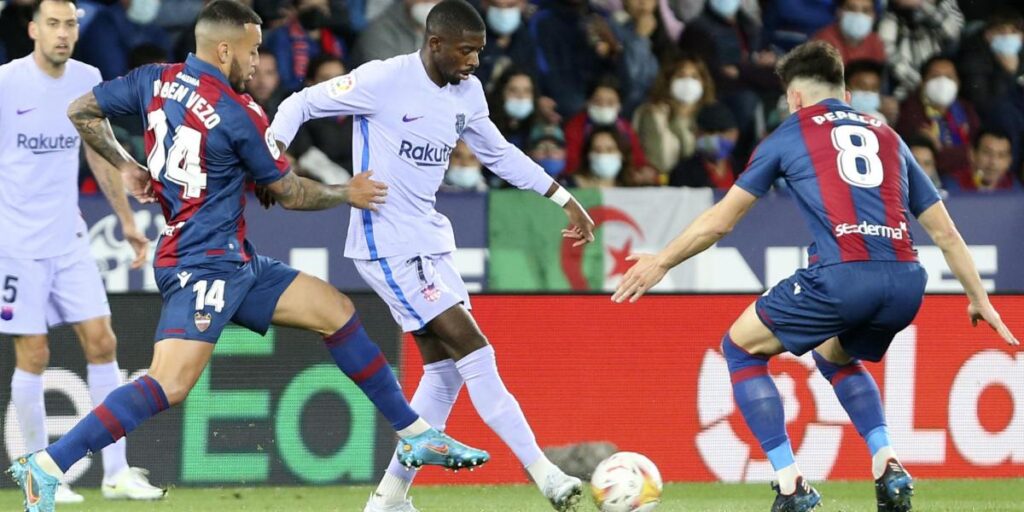 Vezo, baja por acumulación de amarillas ante el Sporting de Gijón