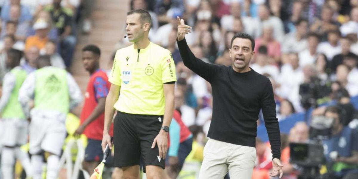 Xavi, 14º en el TOP-50 de técnicos para FourFourTwo