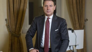 https://elpais.com/internacional/2022-10-10/giuseppe-conte-si-meloni-sigue-guinando-el-ojo-a-orban-italia-sera-marginal-en-europa.html