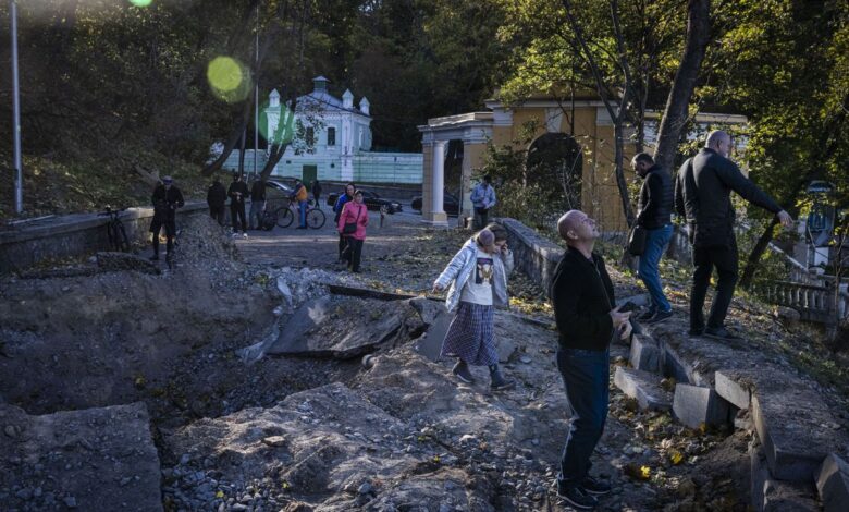 https://elpais.com/internacional/2022-10-11/el-miedo-vuelve-a-las-calles-de-kiev.html