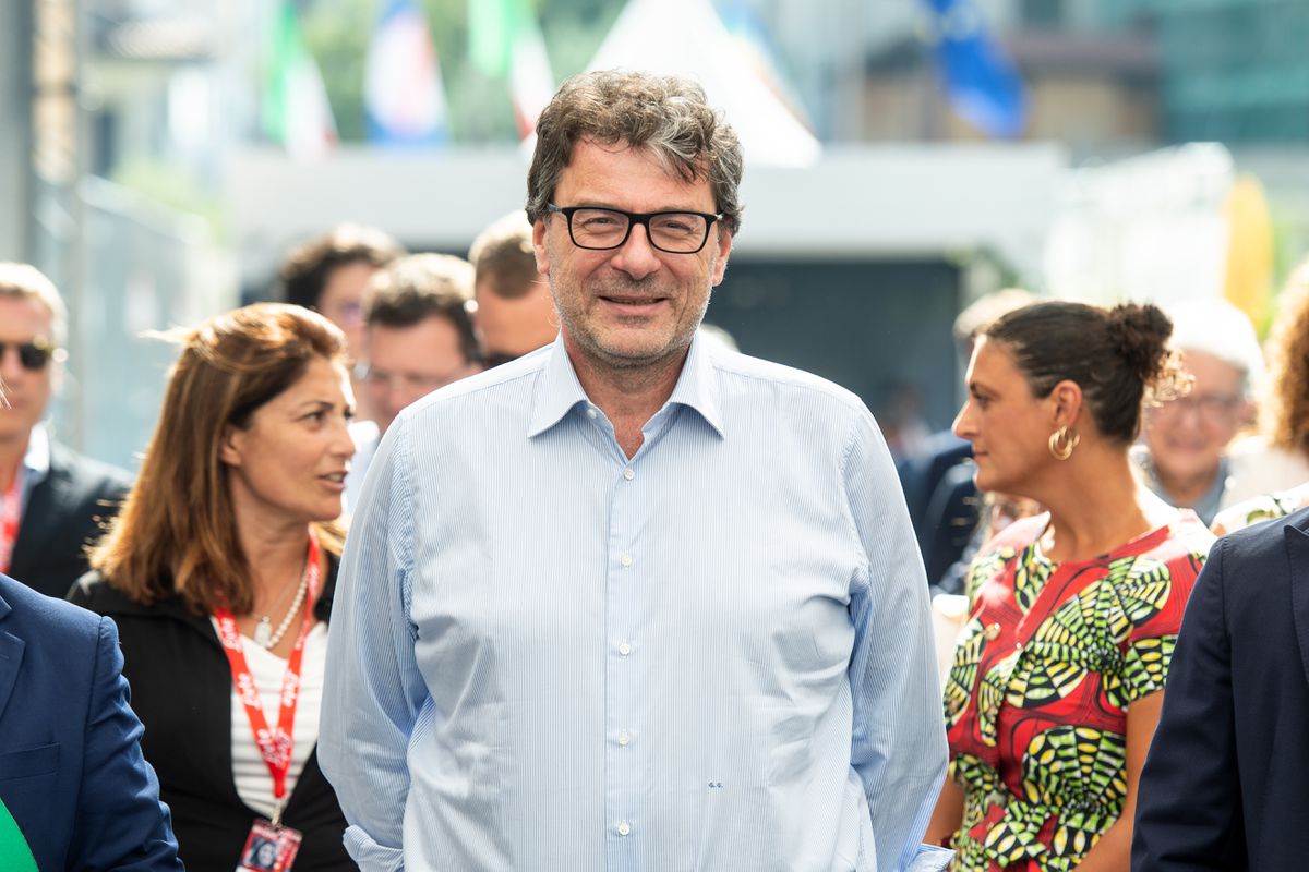 https://elpais.com/internacional/2022-10-21/giancarlo-giorgetti-el-hombre-que-preferia-no-ser-ministro-de-economia-de-italia.html