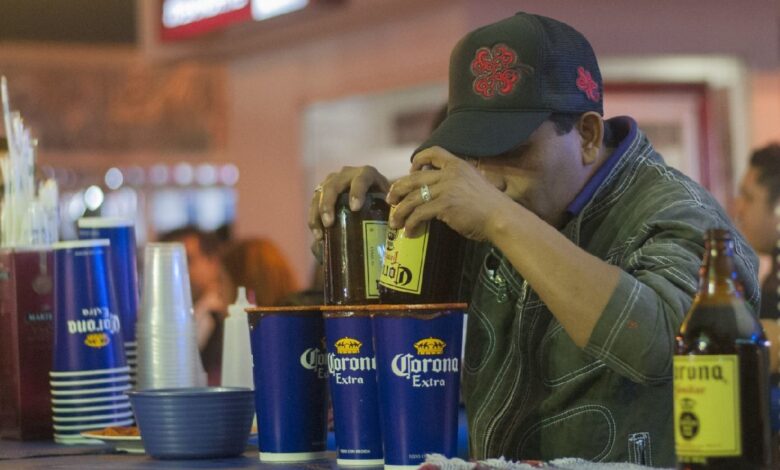 ¿Adiós a las licuachelas? Prohiben venta de bebidas alcohólicas en tianguis de la CDMX