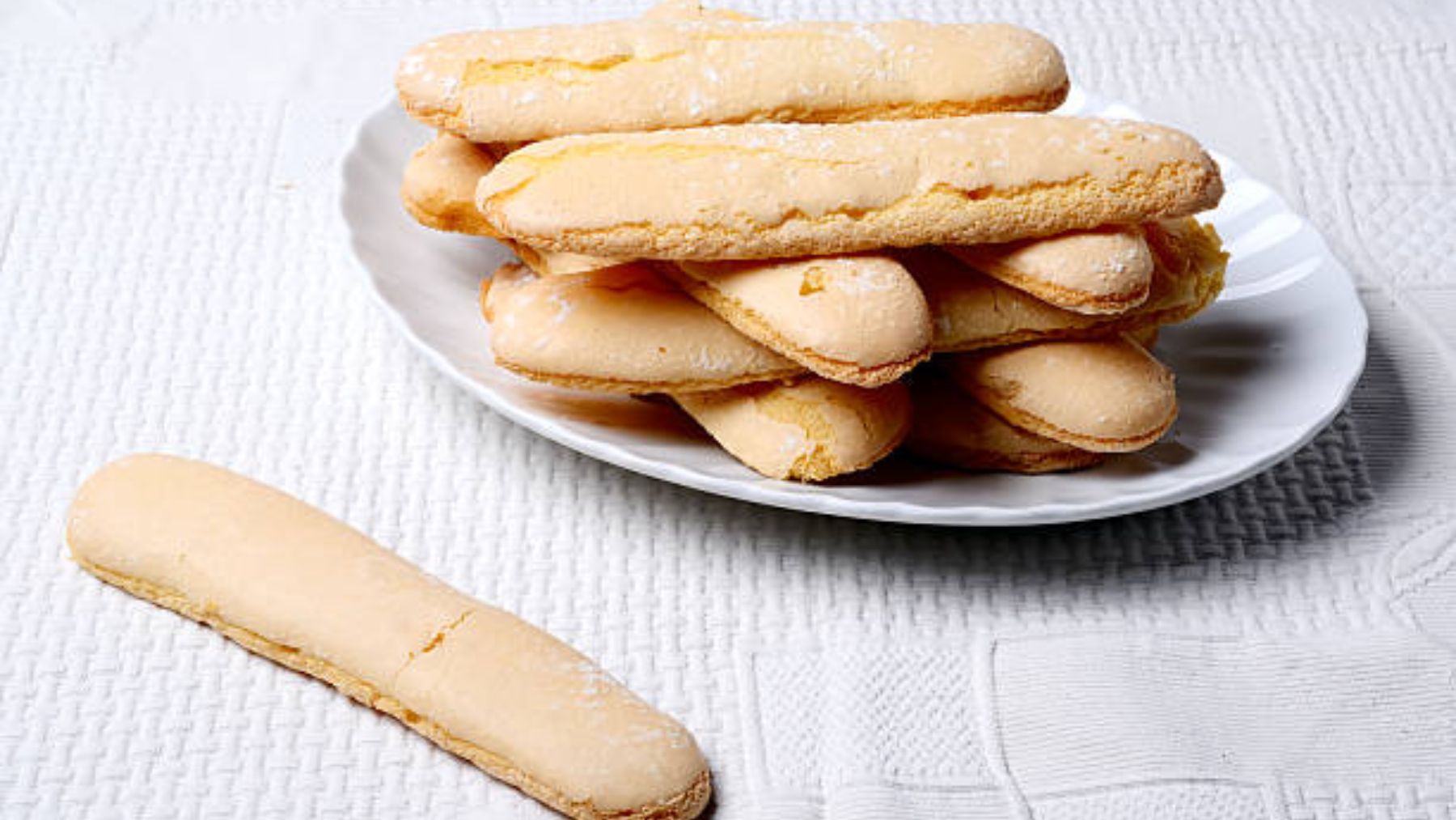 ¿Cuál es el origen de las lenguas de gato y por qué se llaman así?