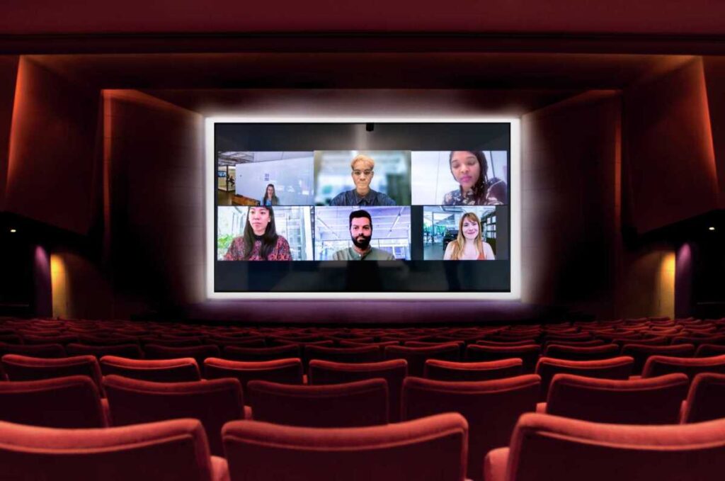 ¿Por qué ver una película cuando puede ver su reunión corporativa?