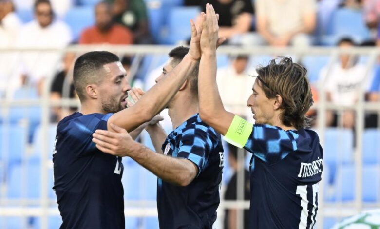 0-1: Modric entra y Croacia resuelve ante Arabia