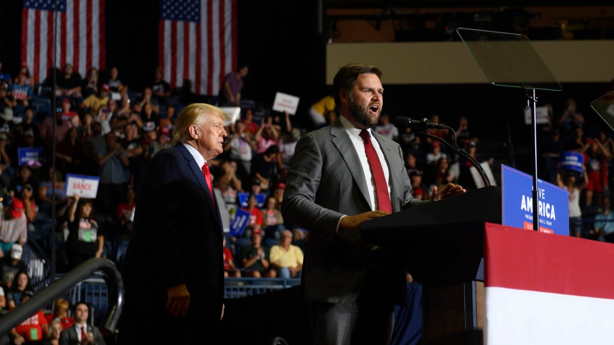 Los republicanos prevén investigar al FBI si toman el control de la Cámara de Representantes