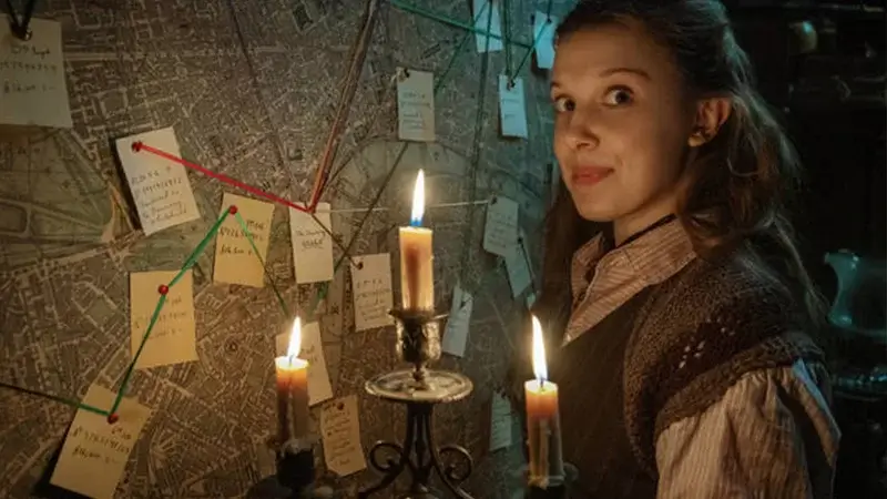 Millie Bobby Brown como Enola Holmes