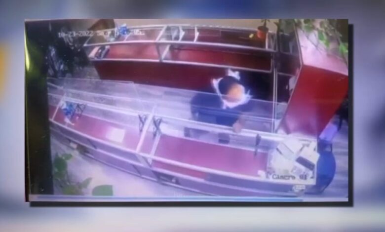 ladrones estrellan camioneta contra joyería mexicana en San José