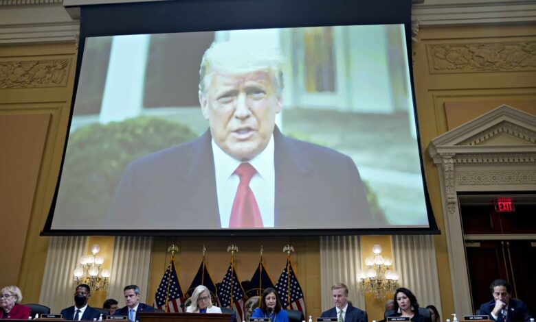 Trump demanda al comité del 6 de enero