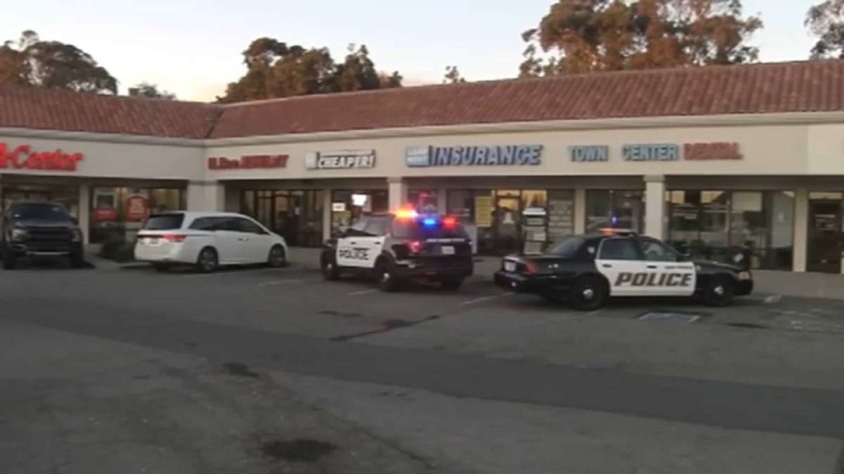 encapuchados ingresan a joyería y se llevan miles de dólares en San Pablo