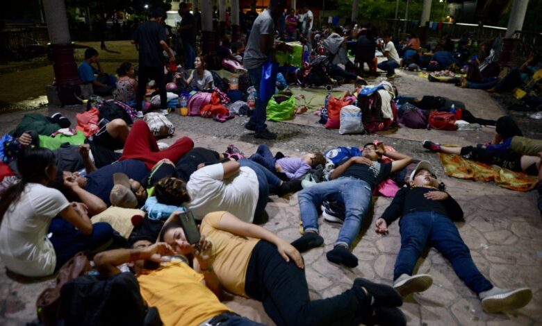 Rescatan a 368 migrantes abandonados en montañas mexicanas que buscaban cruzar a EEUU