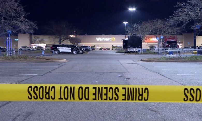 Empleados narran momento de terror tras tiroteo en Walmart