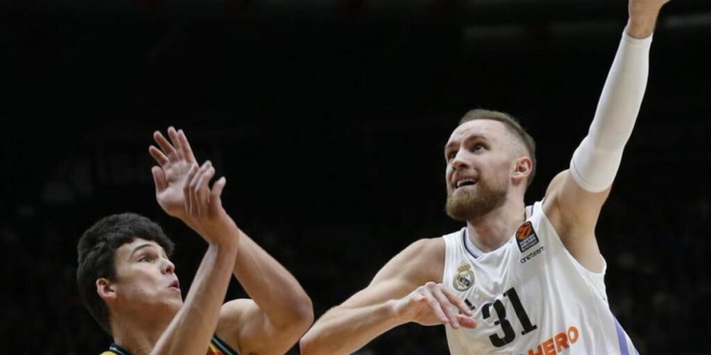 73-80: El Real Madrid exprime su empuje inicial ante el Valencia