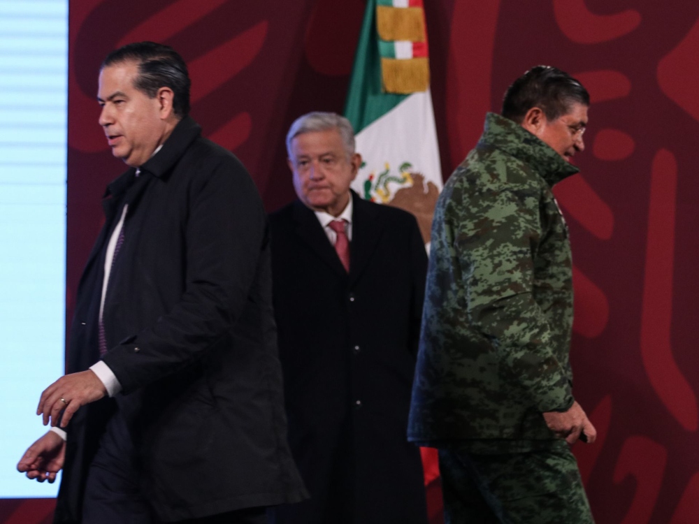 AMLO y SSPC se lanzan contra jueza por amparo contra Ley de Guardia Nacional; organizaciones salen a respaldarla