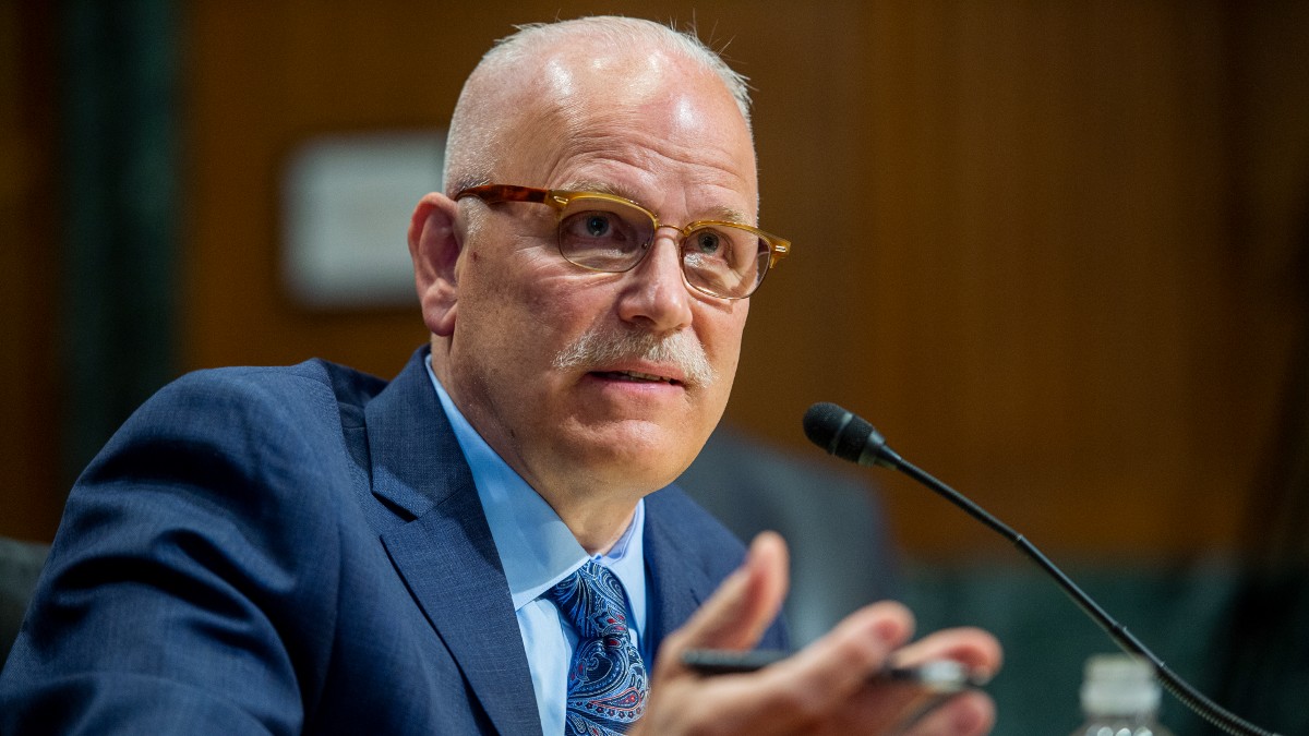 AP: Chris Magnus, jefe de Aduanas y Protección Fronteriza, renunciaría al cargo